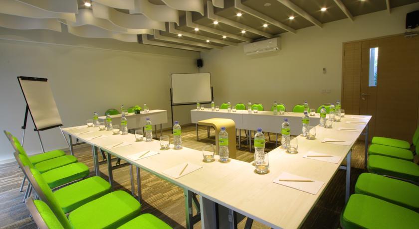 Maxonehotels At Bukit Jimbaran מראה חיצוני תמונה
