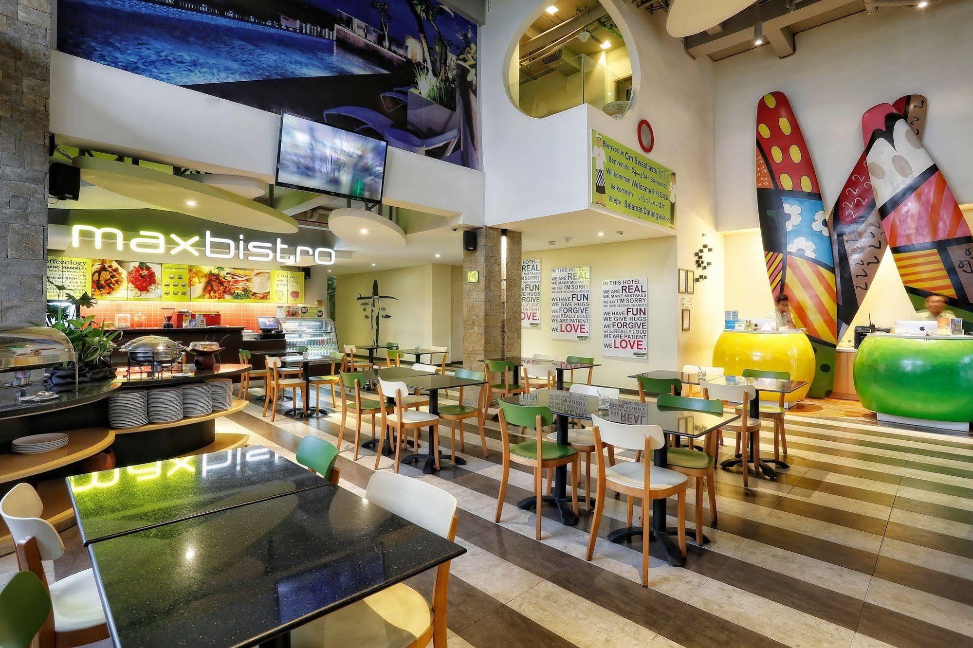 Maxonehotels At Bukit Jimbaran מראה חיצוני תמונה